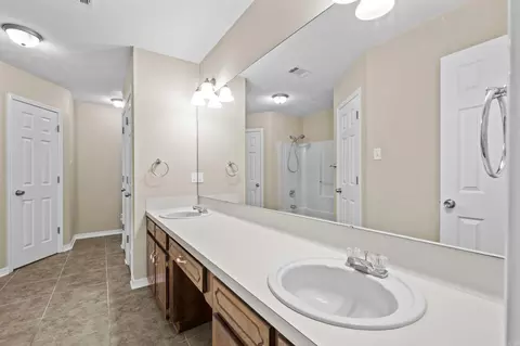 Bath - 53 Sunset Ln, Cabot, AR 72023 photo 1 of 2