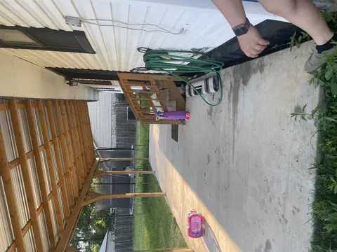 Exterior - 61 W Olive St, Ashdown, AR 71822 photo 1 of 1