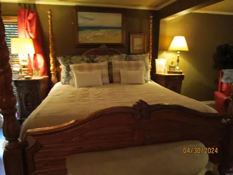 Bedroom - 11174 N I-30, Benton, AR 72019 photo 2 of 4