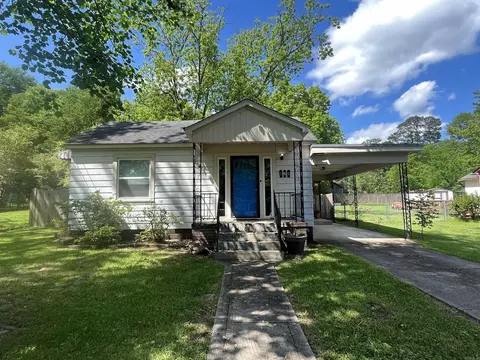 820 Willow St, Malvern, AR 72104 photo 1