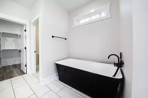 Bath - 51 Wellington Pl, Cabot, AR 72023 photo 6 of 9