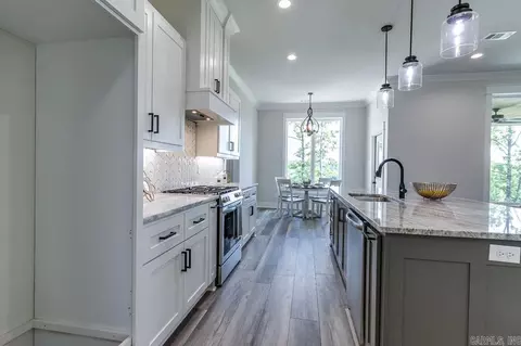 Kitchen - 51 Wellington Pl, Cabot, AR 72023 photo 6 of 6