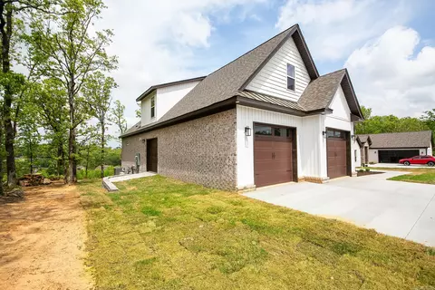 Exterior - 51 Wellington Pl, Cabot, AR 72023 photo 4 of 7