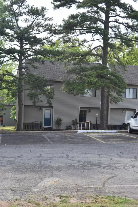 104 Chelsea Dr #2, Fairfield Bay, AR 72088
