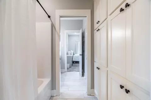 Entry Way - 1615 Winterbrook Dr, Conway, AR 72034 photo 3 of 7
