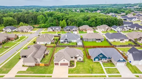 View/Area - 1615 Winterbrook Dr, Conway, AR 72034 photo 2 of 2
