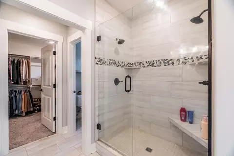 Entry Way - 1615 Winterbrook Dr, Conway, AR 72034 photo 6 of 7