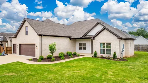Exterior - 1615 Winterbrook Dr, Conway, AR 72034 photo 2 of 7