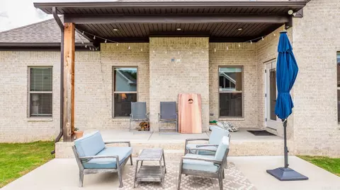 Exterior - 1615 Winterbrook Dr, Conway, AR 72034 photo 6 of 7