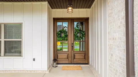 Entry Way - 1615 Winterbrook Dr, Conway, AR 72034 photo 1 of 7