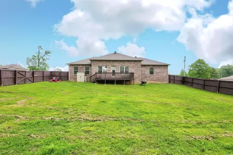 Exterior - 185 Bobwhite Trl, Lonoke, AR 72086 photo 9 of 11