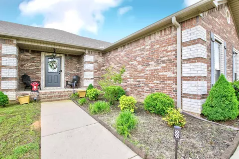 Exterior - 185 Bobwhite Trl, Lonoke, AR 72086 photo 4 of 11