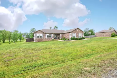 Exterior - 185 Bobwhite Trl, Lonoke, AR 72086 photo 3 of 11