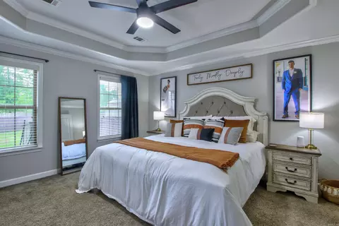 Bedroom - 185 Bobwhite Trl, Lonoke, AR 72086 photo 9 of 10