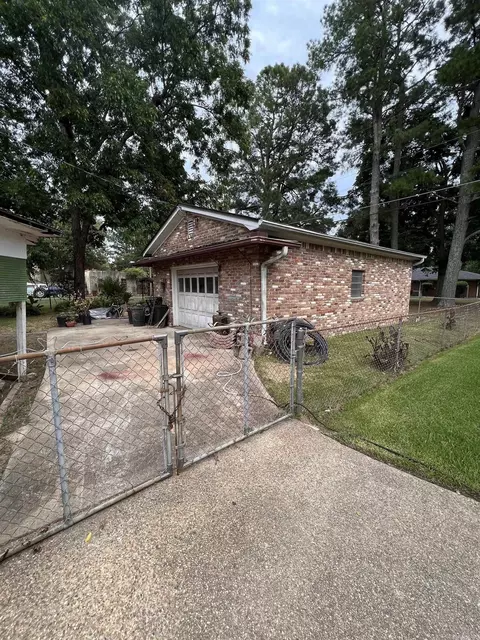 204 Linden Cir, Pine Bluff, AR 71603 photo 6