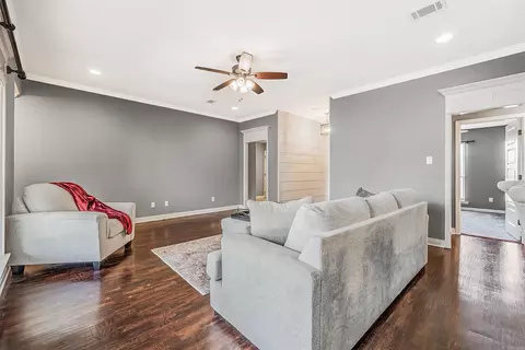 Living - 24 Grand Stand Dr, Austin, AR 72007 photo 2 of 3