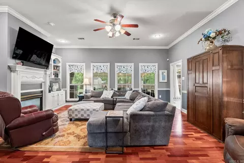 Living - 300 Castlegate Dr, Conway, AR 72034 photo 1 of 5