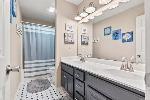 Bath - 300 Castlegate Dr, Conway, AR 72034 photo 4 of 4