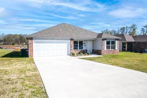 Exterior - 60 Kinley Brook Ln, Cabot, AR 72023 photo 2 of 7