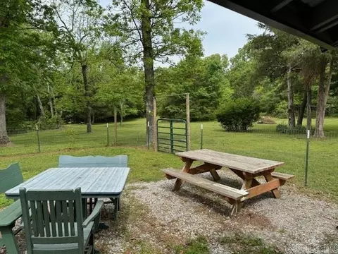 Exterior - 606 Middlebeook Rd, Maynard, AR 72444 photo 4 of 10