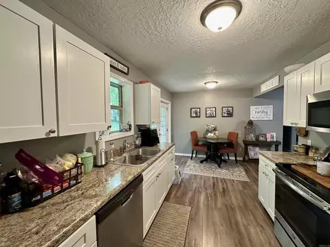 Kitchen - 342 School St, Melbourne, AR 72556 photo 1 of 3