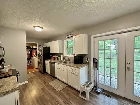 Kitchen - 342 School St, Melbourne, AR 72556 photo 2 of 3