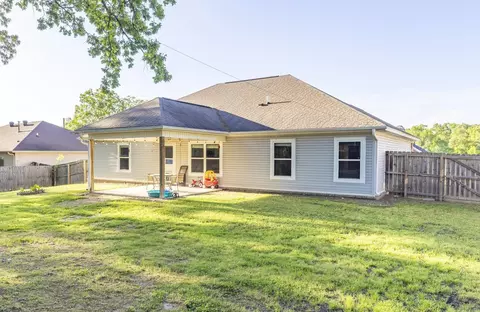 Exterior - 1123 Heights Rd, Benton, AR 72019 photo 7 of 8