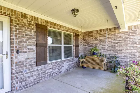 Exterior - 1123 Heights Rd, Benton, AR 72019 photo 4 of 8
