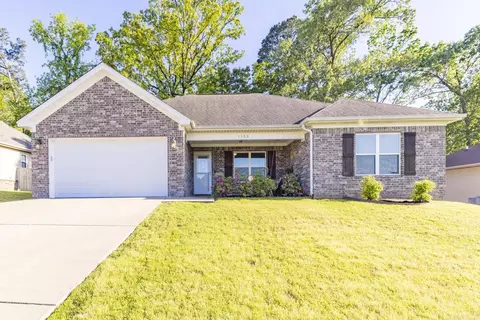 Exterior - 1123 Heights Rd, Benton, AR 72019 photo 1 of 8