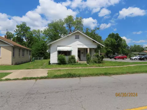 1215 W 16th St, North Little Rock, AR 72114