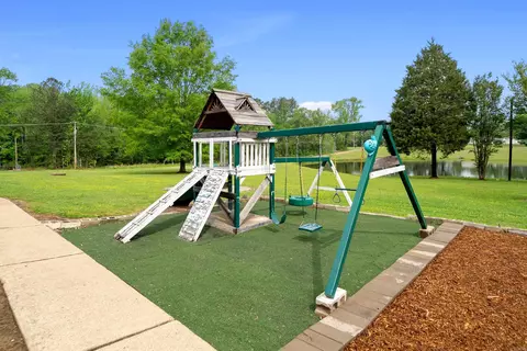 Exterior - 128 Bayne Rd, Malvern, AR 72104 photo 4 of 6