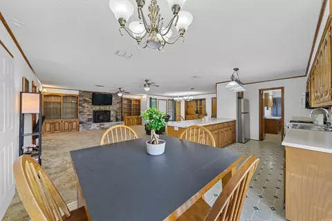 Dining - 128 Bayne Rd, Malvern, AR 72104 photo 1 of 2