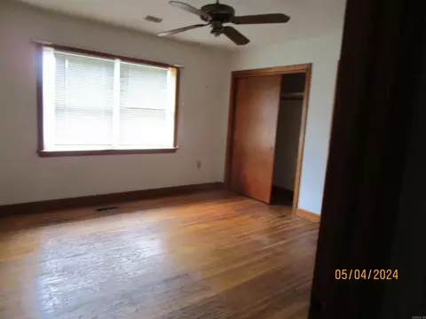 1123 E North St, Benton, AR 72015 photo 9