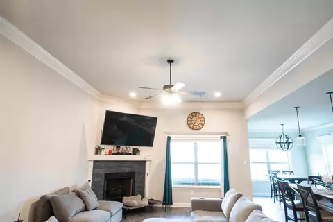 Living - 796 Mango Loop, Austin, AR 72007 photo 1 of 2