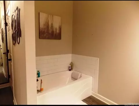 Bath - 796 Mango Loop, Austin, AR 72007 photo 2 of 3