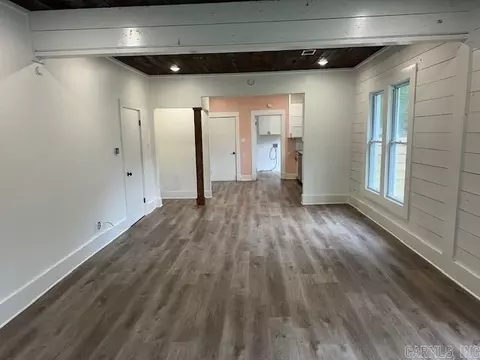 Living - 321 Locust Ave, Conway, AR 72034 photo 1 of 4