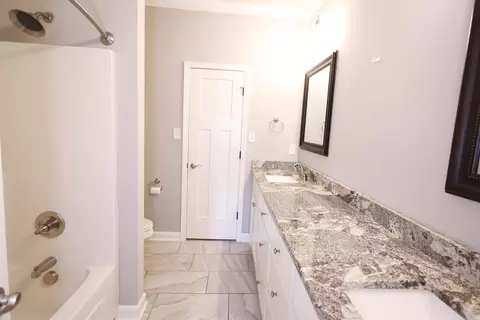 Bath - 7017 Kasen Dr, Alexander, AR 72002 photo 4 of 5
