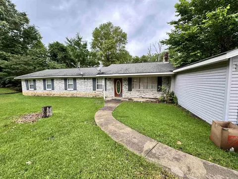 Exterior - 101 Wanda St, De Queen, AR 71832 photo 2 of 2