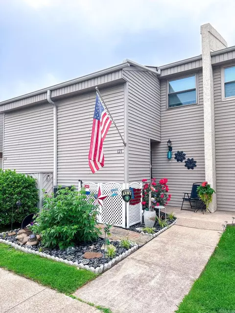 135 Hillview Dr #121, Fairfield Bay, AR 72088