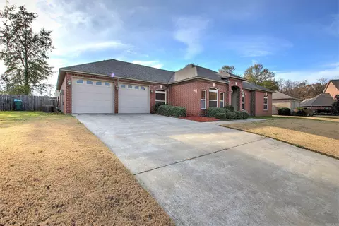 129 Silverleaf Cv, White Hall, AR 71602 photo 2