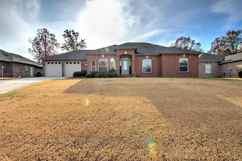 129 Silverleaf Cv, White Hall, AR 71602 photo 1