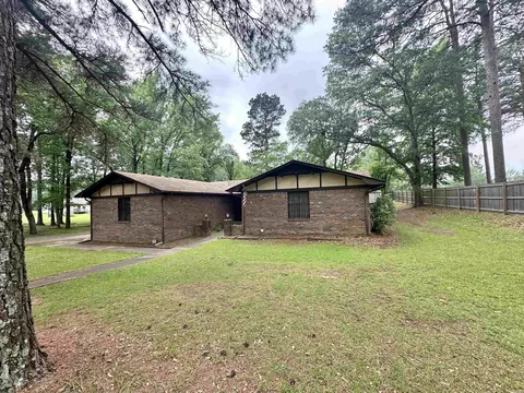 1818 Cherry Ln, Malvern, AR 72104 photo 2
