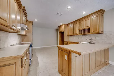 Kitchen - 7 Salter Ln, Greenbrier, AR 72058 photo 3 of 4