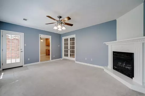 Living - 7 Salter Ln, Greenbrier, AR 72058 photo 7 of 7