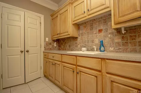Other - 823 Colonial, Bryant, AR 72022 photo 8 of 11