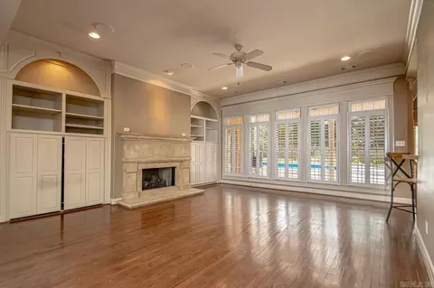 Living - 823 Colonial, Bryant, AR 72022 photo 1 of 6