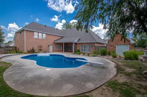 Exterior - 823 Colonial, Bryant, AR 72022 photo 6 of 14