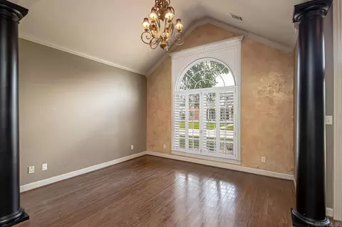 Living - 823 Colonial, Bryant, AR 72022 photo 3 of 6