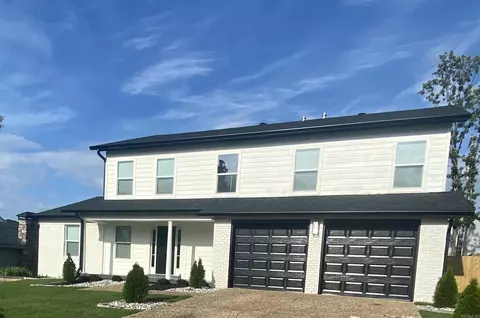 7 Coachlight Dr, Little Rock, AR 72227