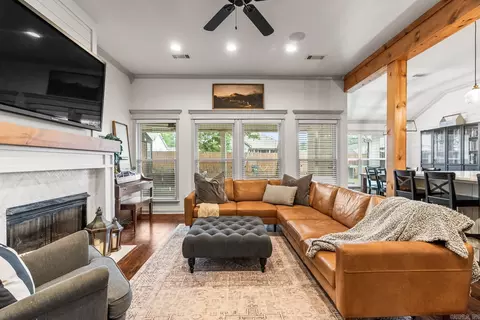 Living - 2316 Bridgewater Rd, Bryant, AR 72022 photo 2 of 5